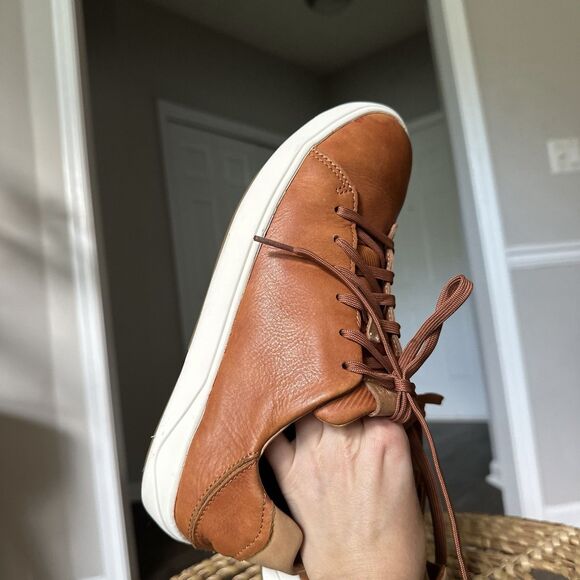 OluKai Men's Lae'ahi Lī 'Ili Leather Lace Up Sneakers- Fox Tan Brown - US 8 - Picture 8 of 10
